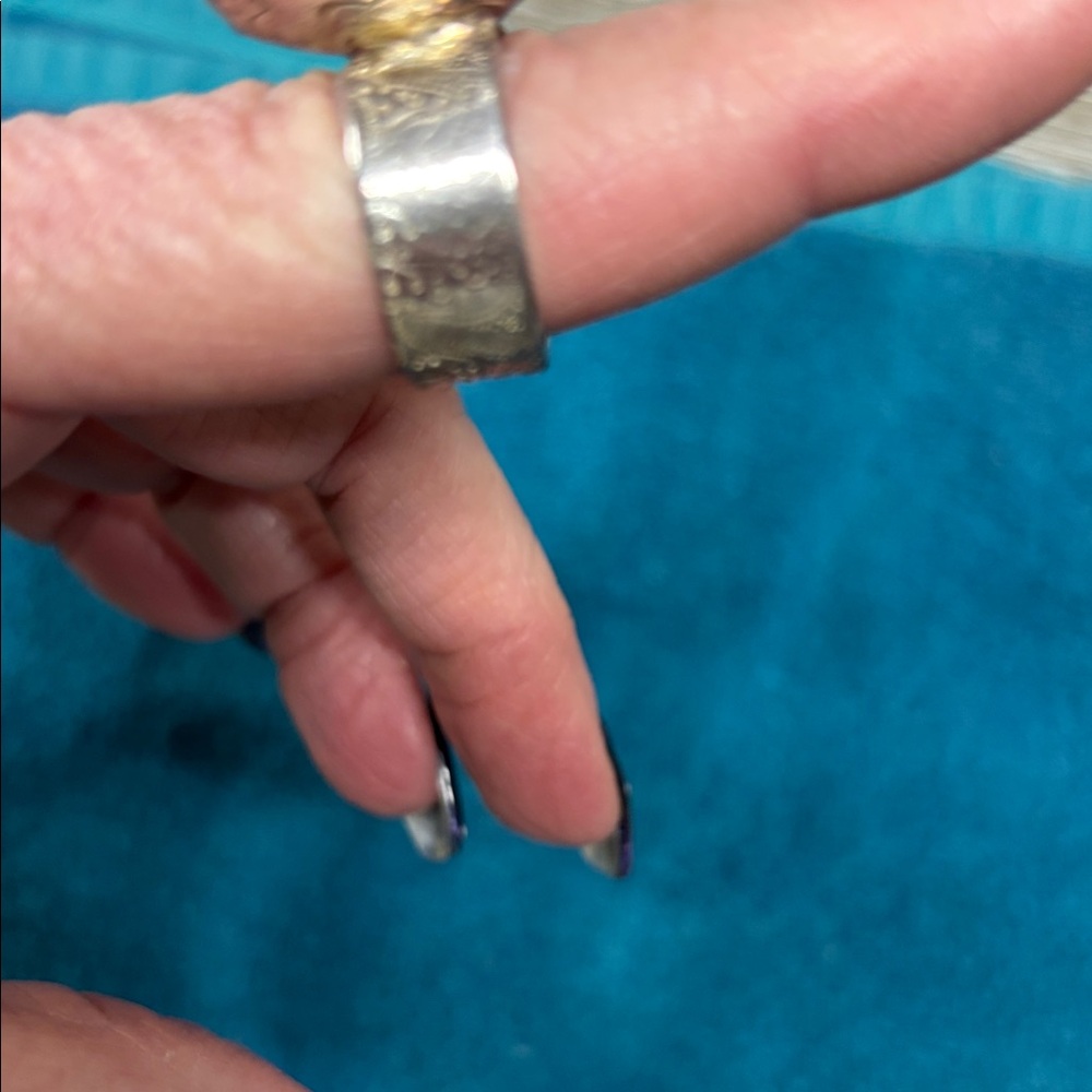 Gold Shell Design Ring - image 3